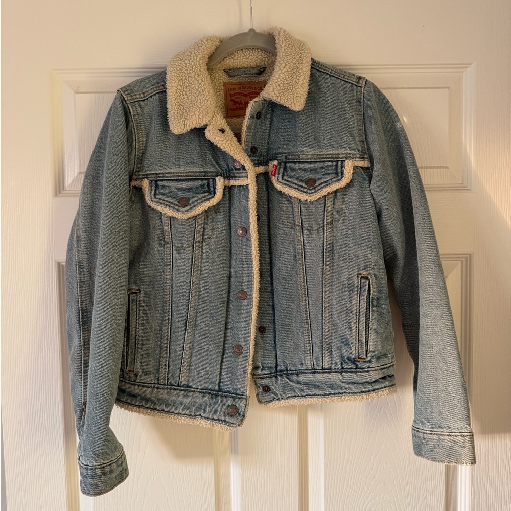 Levi’s Women’s Original Sherpa Trucker Jacket